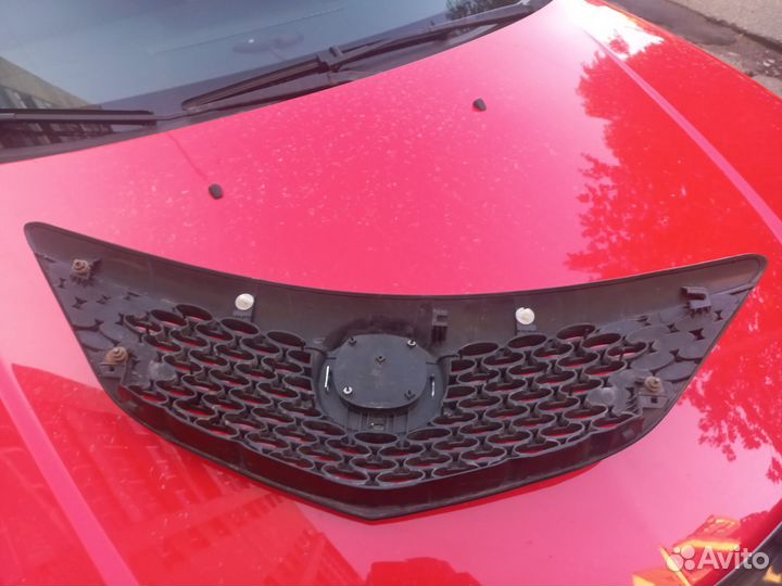 Решетка радиатора мазда