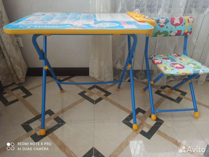 Столик и стульчик для ребенка