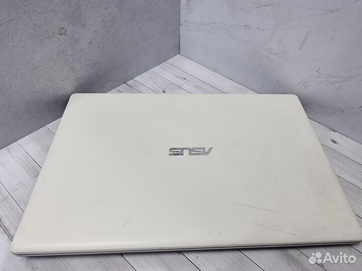 Ноутбук Asus 4 ядра/4 гига /500gb