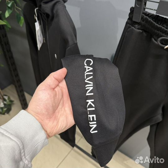 Спортивный костюм Calvin Klein