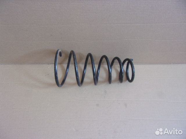 Мазда 626 GC, 82-86г., пружина задняя 1 шт