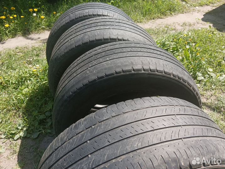 Michelin Latitude Tour HP 235/60 R16