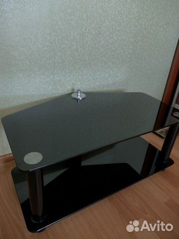 Стеклянная тумба под тв