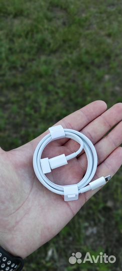 USB Type-C / Lightning