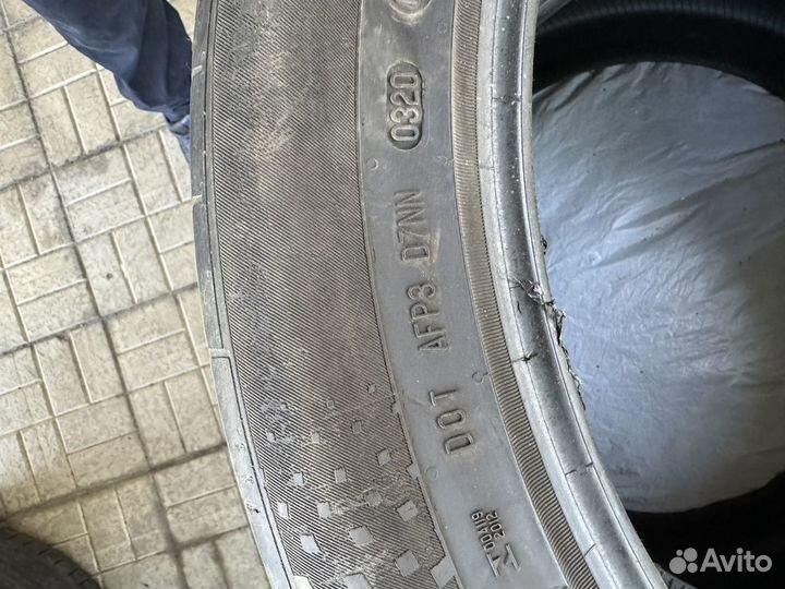 Continental ComfortContact - 6 275/40 R21 и 315/40 R21