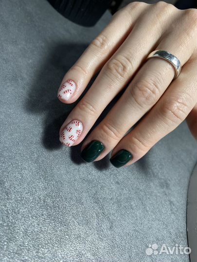 Модель на маникюр