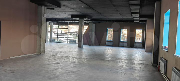 Торговая площадь, 806 м²