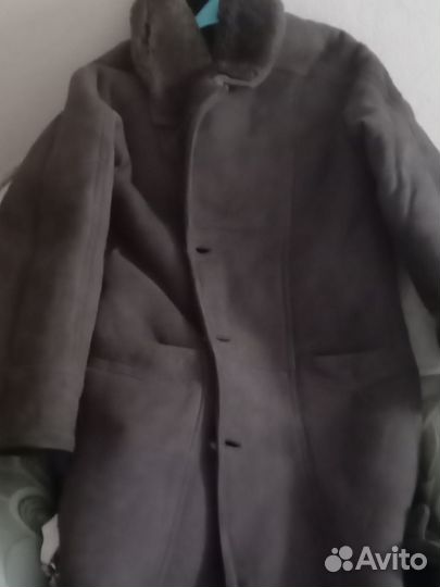 Продам женское пальто, мужскую дубленку