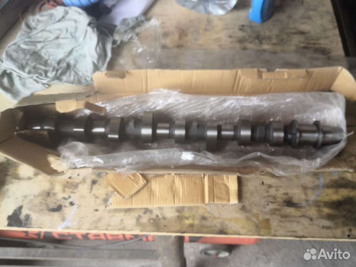 Распредвал двигателя тайота 2L