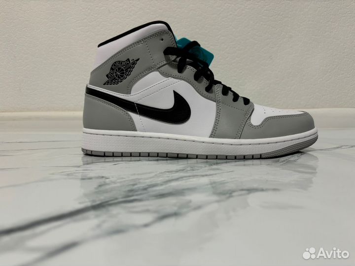 Nike Air jordan 1 mid light smoke grey оригинал