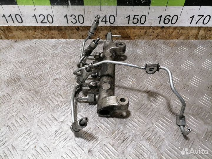 Рейка топливная рампа Nissan Navara d40