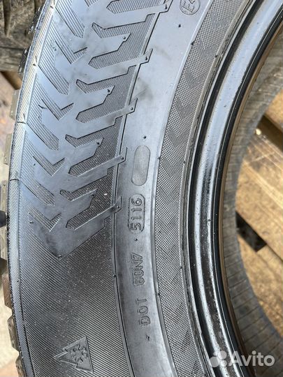 Nokian Tyres Hakkapeliitta 8 SUV 285/60 R18