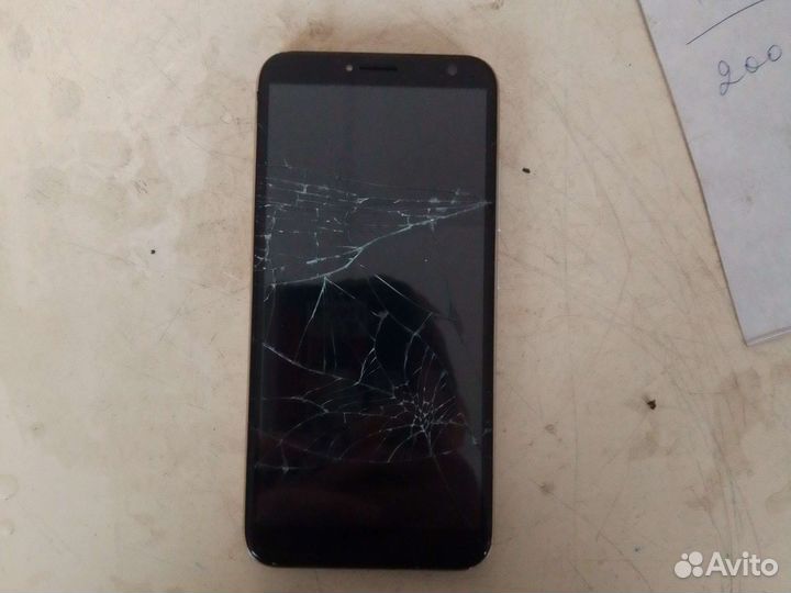 Телефон Oukitel