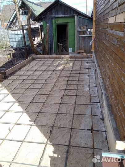 Бригада строителей