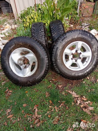 Tunga Nordway 235/75 R15