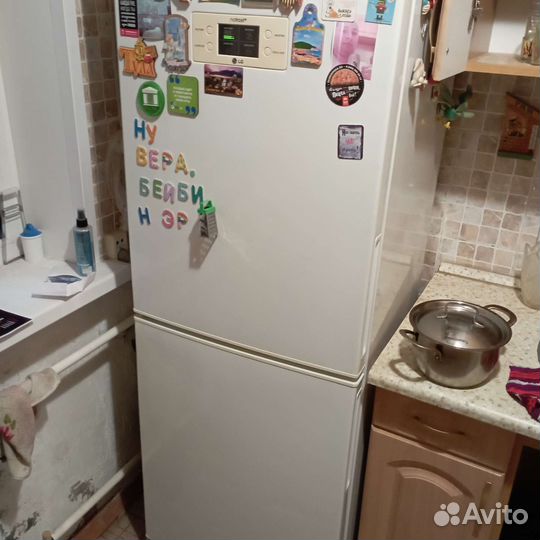 Холодильник lg