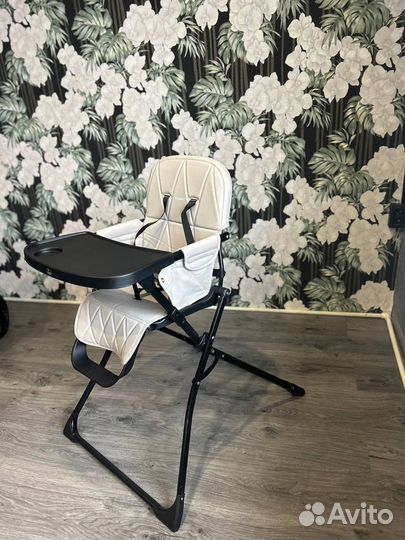 Столик для кормления ребенка