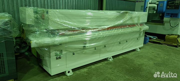 Кромкооблицовочный станок WoodTec Compact F Plus