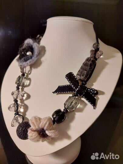 Трое оригинальных бус