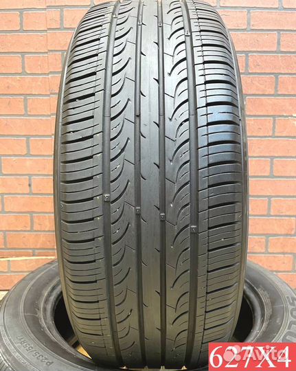 Kumho Solus KH25 235/55 R17 98N