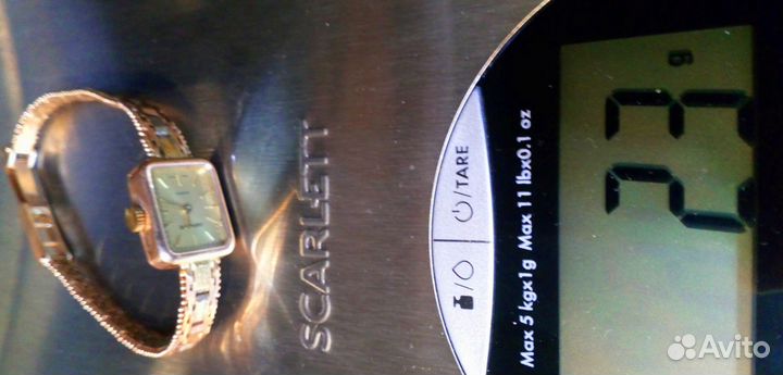 Часы наручные женские золотые