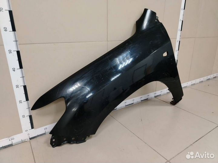 Крыло переднее левое Toyota Land Cruiser