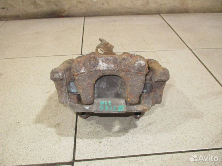 Суппорт задний правый VW Jetta 6 (1B)