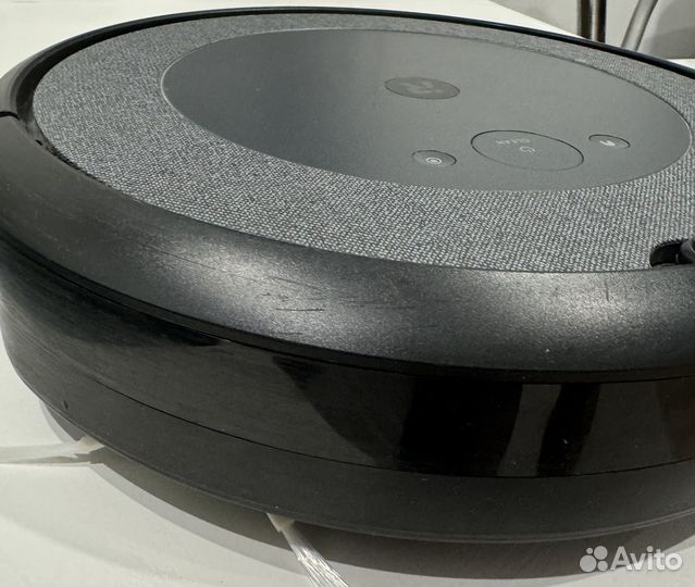 Робот-пылесос irobot roomba i3
