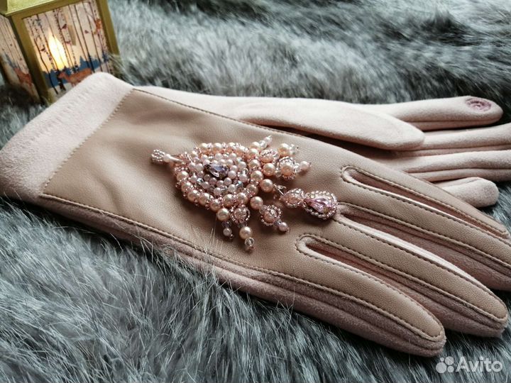 Перчатки женские новые