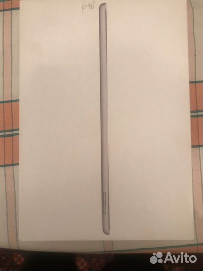 iPad 6 th 32 GB, Generation Wi-Fi +Cellular