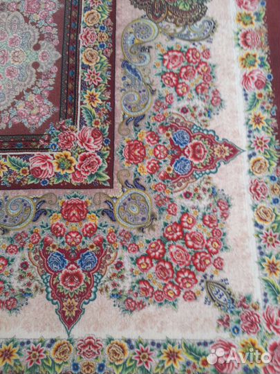 Роскошный иранский ковёр.Размер 2 на 3