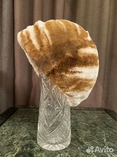 Берет меховой новый