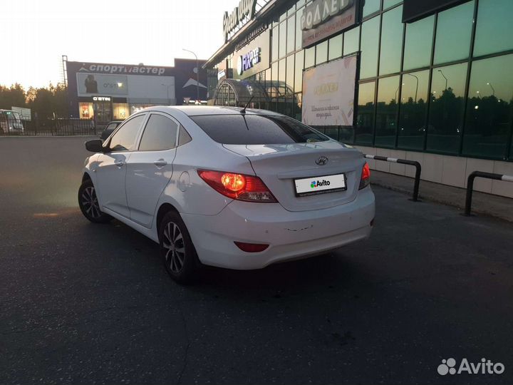 Hyundai Solaris 1.6 МТ, 2011, 173 800 км