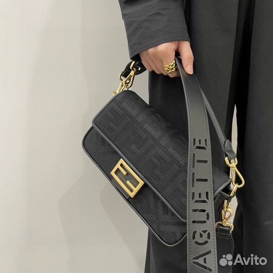 Сумка Fendi baguette