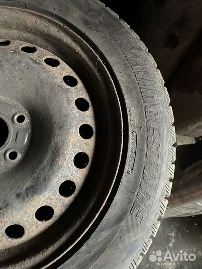 Bridgestone Blizzak Spike-01 205/55 R16 91T