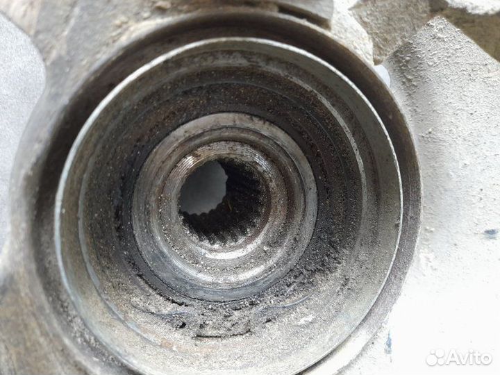 Кулак поворотный передний правый Лада Гранта 1.6