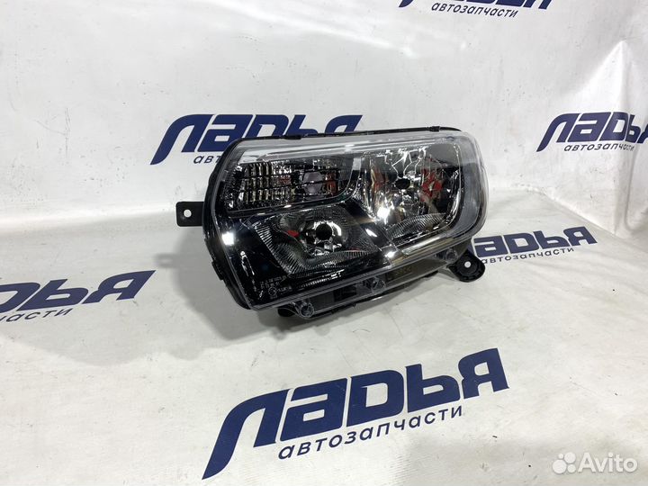 Фара Renault Logan 2 / Sandero 2 (18) левая