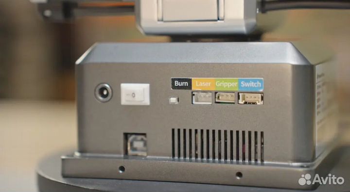 Робот рука манипулятор