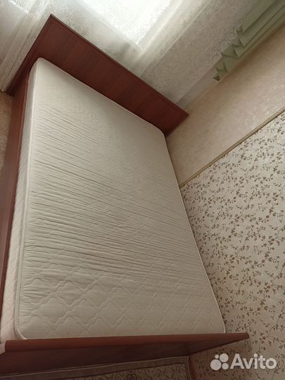 Продам кровать, б.у