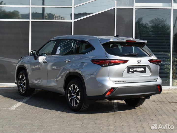 Toyota Highlander 2.4 AT, 2022, 76 км