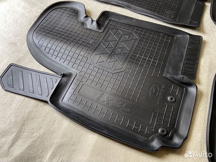 Оригинальные полиуретановые ковры Hyundai IX35 1