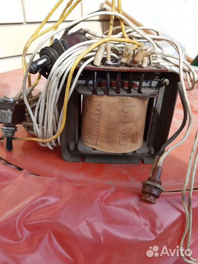 Трансформатор зарядного устройства