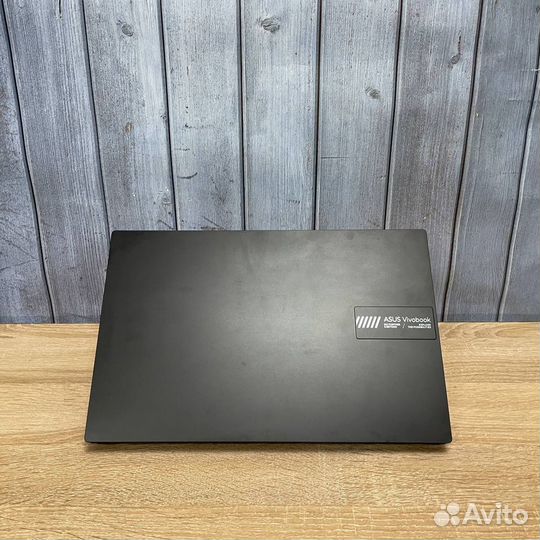 Ноутбук Asus VivoBook Go