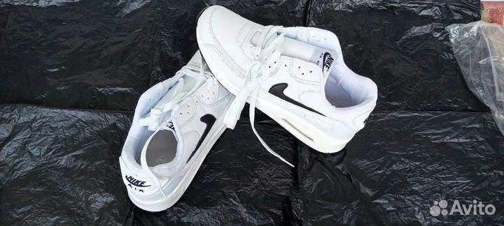 Кроссовки мужские новые nike