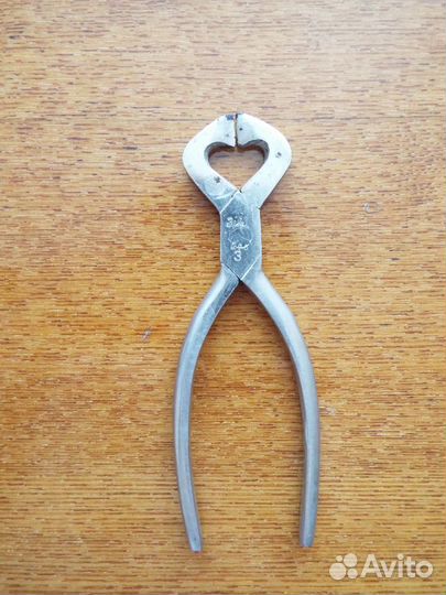 Сахарница и щипцы