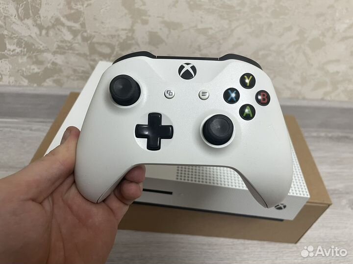 Xbox One S