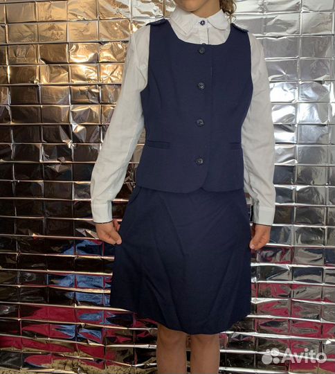 Жилетка для девочки школьная