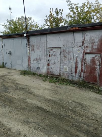 Гараж, > 30 м²