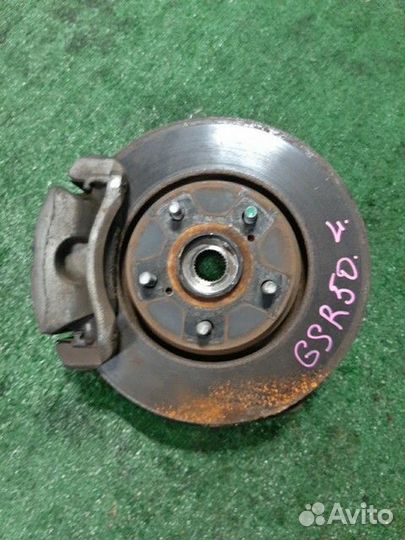 Кулак поворотный левый Toyota Estima