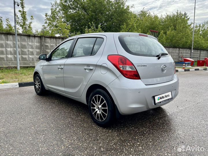 Hyundai i20 1.4 AT, 2010, 83 300 км